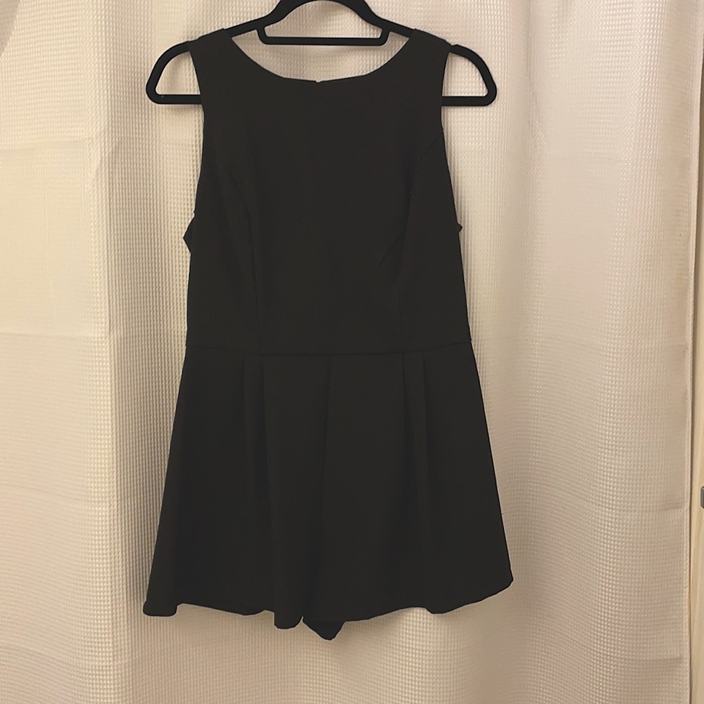 Chic sexy black romper (L)